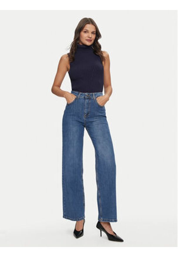 Rinascimento Jeansy CFC0120193003 Niebieski Regular Fit. Kolor: niebieski