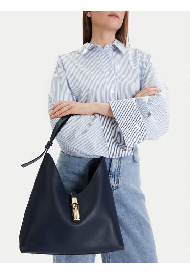 Furla Torebka Goccia M WB01499 BX3104 KH 4852S Granatowy. Kolor: niebieski. Materiał: skórzane