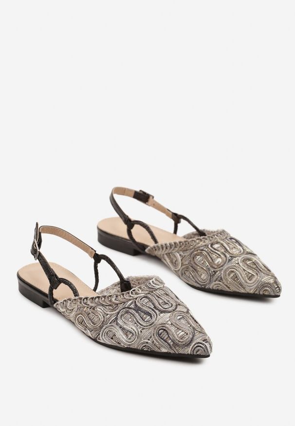 Renee - Czarne Sandały Slingback Vices z Metalicznymi Zdobieniami Janavie. Okazja: na co dzień. Zapięcie: sprzączka. Kolor: czarny. Wzór: aplikacja. Sezon: lato. Obcas: na obcasie. Styl: elegancki, casual. Wysokość obcasa: niski