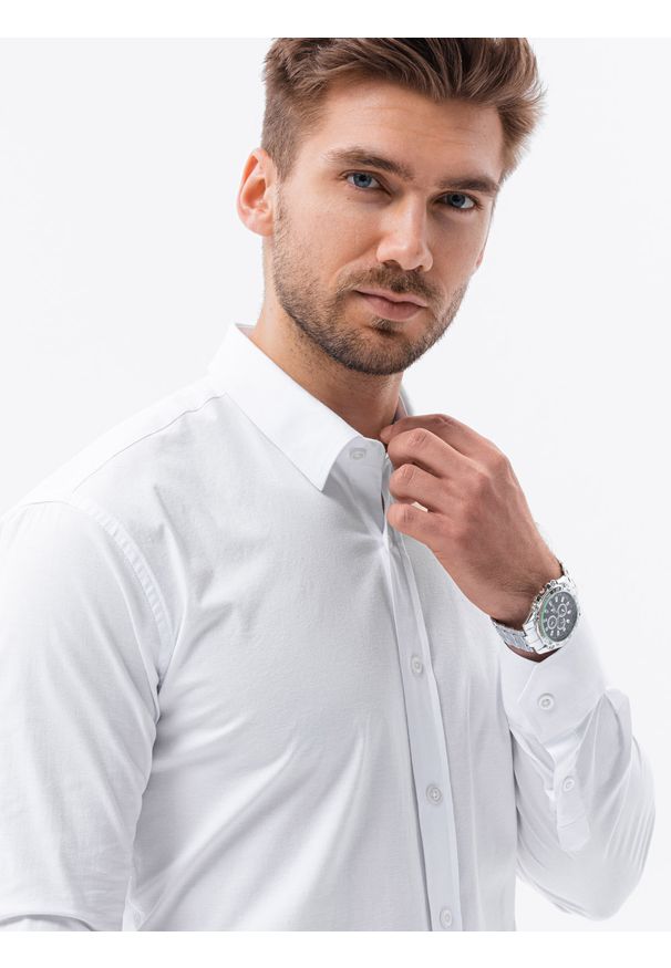Ombre Clothing - Koszula męska z długim rękawem SLIM FIT - biała - Rozmiar: S. Typ kołnierza: kołnierzyk klasyczny. Kolor: biały. Materiał: bawełna, elastan, tkanina. Długość rękawa: długi rękaw. Długość: długie. Wzór: gładki. Styl: klasyczny, elegancki