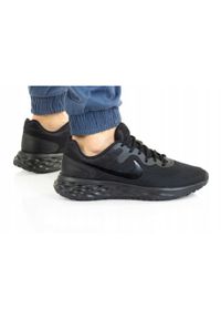 Buty męskie sportowe do biegania Nike REVOLUTION 6 NN. Okazja: na co dzień. Kolor: czarny. Model: Nike Revolution