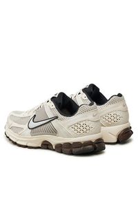 Nike Sneakersy Zoom Vomero 5 FJ2028 001 Écru. Kolor: kremowy. Materiał: materiał. Model: Nike Zoom #6