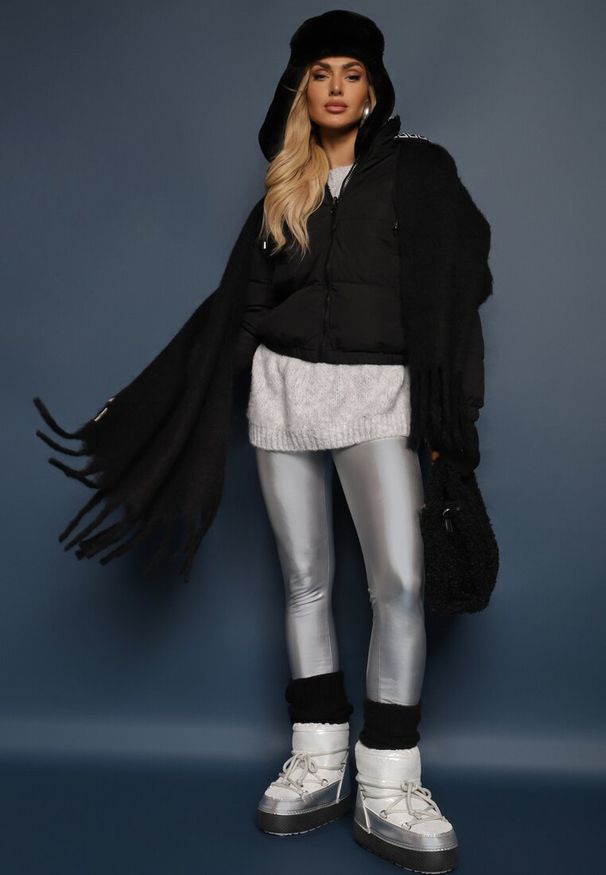 Renee - Czarna Kurtka Dwustronna z Kapturem Goitolla. Typ kołnierza: kaptur. Kolor: czarny. Wzór: nadruk, aplikacja, geometria