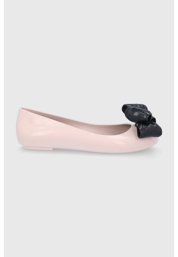 melissa - Melissa Baleriny kolor różowy na płaskim obcasie. Nosek buta: okrągły. Kolor: różowy. Materiał: guma. Obcas: na obcasie. Wysokość obcasa: niski