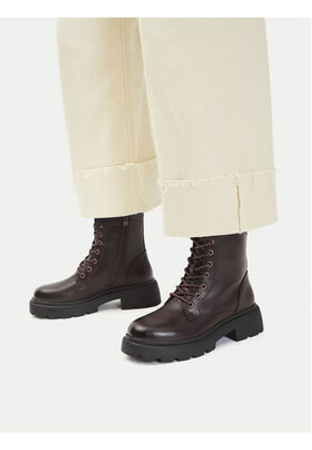 Lasocki Trzewiki CEO-HY60109 Brązowy. Kolor: brązowy. Materiał: materiał