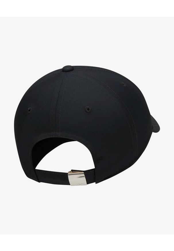 Czapka z daszkiem Nike Dri-Fit Club Unstructured Metal Swoosh. Kolor: czarny. Styl: sportowy