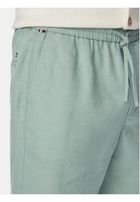 TOMMY HILFIGER - Tommy Hilfiger Szorty materiałowe Dover MW0MW44353 Zielony jasny Regular Fit. Kolor: zielony. Materiał: len #4