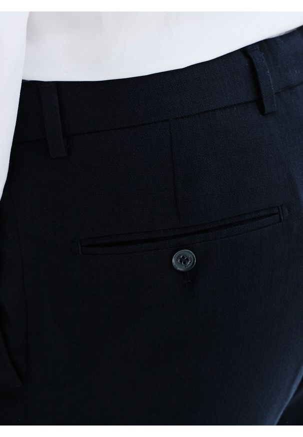 Pako Lorente - PAKO LORENTE – Granatowe spodnie ganiturowe. Kolor: niebieski. Materiał: elastan, wiskoza, poliester. Wzór: gładki. Styl: młodzieżowy, elegancki