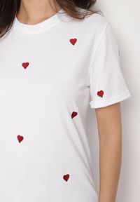 Born2be - Biało-Czerwony T-shirt z Bawełny w Serca Kolavelle. Okazja: na co dzień, na spacer. Kolor: biały. Materiał: bawełna. Styl: klasyczny, casual #7
