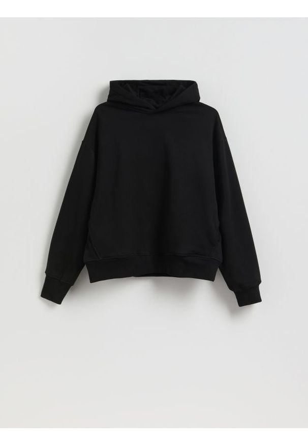 Reserved - Bluza z nadrukiem na plecach - czarny. Kolor: czarny. Materiał: dzianina, bawełna. Wzór: nadruk