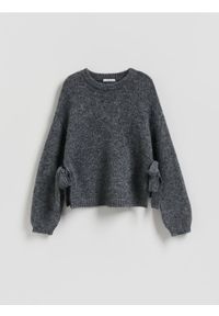 Reserved - Sweter z kokardkami - ciemnoszary. Typ kołnierza: kokarda. Kolor: szary. Materiał: dzianina, wełna #1
