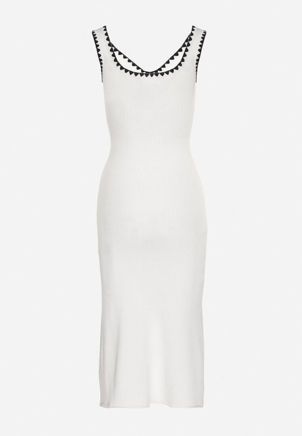 Born2be - Biała Sukienka Dzianinowa o Taliowanym Kroju na Ramiączkach z Lamówką Zenlimi. Okazja: na co dzień. Typ kołnierza: dekolt w kształcie V. Kolor: biały. Materiał: dzianina. Długość rękawa: na ramiączkach. Styl: elegancki, casual