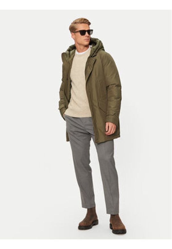 Woolrich Kurtka puchowa CFWOOU0487MRUT0001 Zielony Regular Fit. Kolor: zielony. Materiał: bawełna, syntetyk