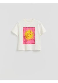 Reserved - T-shirt z nadrukiem - złamana biel. Materiał: bawełna. Wzór: nadruk