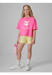4f - 4F T-shirt loose z nadrukiem dziewczęcy - różowy 134/140 (8-10 lat). Okazja: na co dzień. Kolor: różowy. Materiał: materiał, bawełna, dzianina. Długość: krótkie. Wzór: nadruk. Sezon: lato. Styl: casual #2