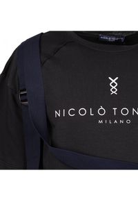Nicolo Tonetto T-shirt "Torba" | U34NTN1013 | Mężczyzna | Czarny. Okazja: na co dzień. Kolor: czarny. Materiał: bawełna, elastan. Wzór: aplikacja. Styl: casual
