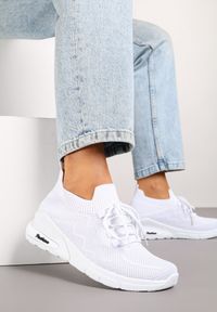 Born2be - Białe Buty Sportowe Amathousa. Okazja: na co dzień. Kolor: biały. Materiał: jeans