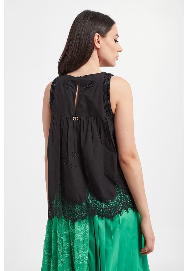 Twinset Milano - Top TWINSET. Materiał: koronka. Długość rękawa: bez rękawów. Wzór: aplikacja, koronka, ażurowy, haft