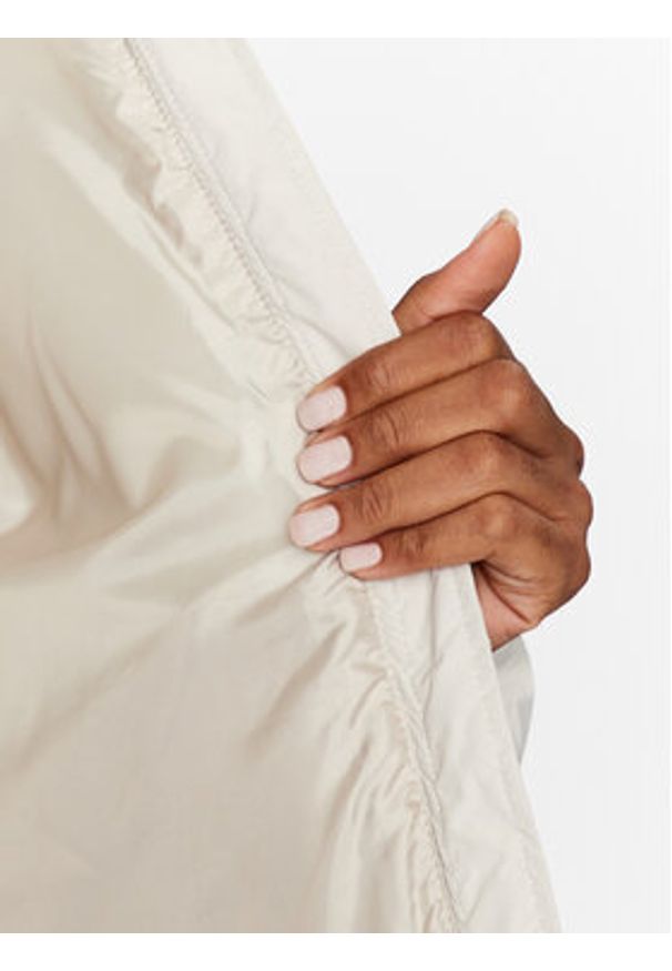 Vero Moda Kurtka zimowa 10290471 Écru Regular Fit. Materiał: syntetyk. Sezon: zima