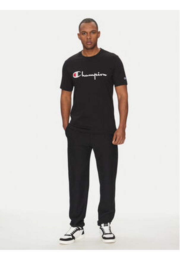 Champion T-Shirt 221621 Czarny Standard Fit. Kolor: czarny. Materiał: bawełna