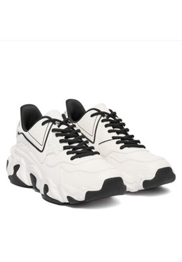 Guess Sneakersy 178415 Czarny. Kolor: biały. Materiał: skóra