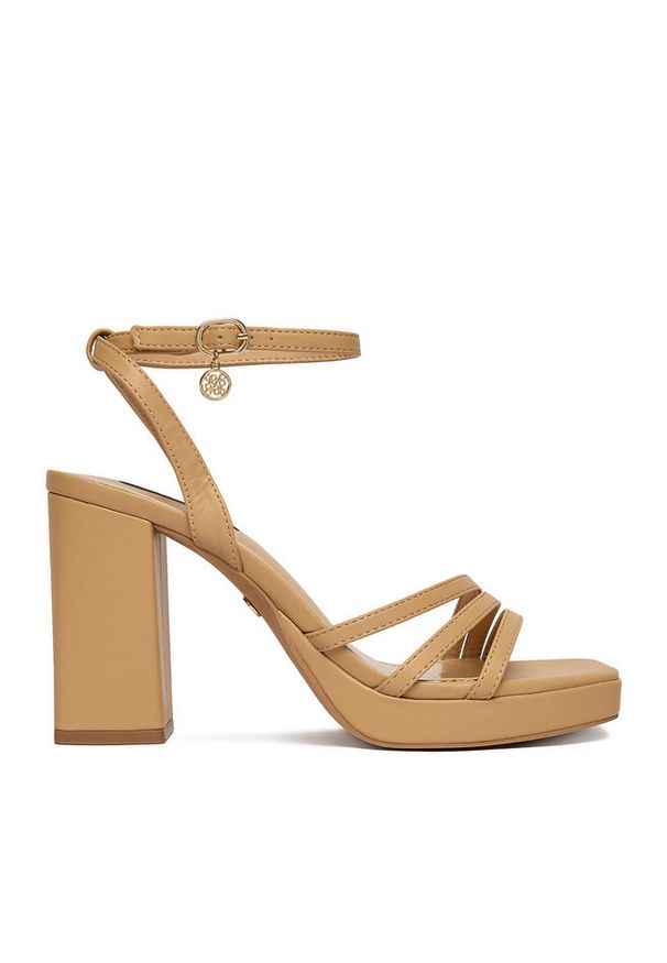 Sandały Nine West. Kolor: beżowy