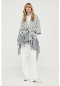 MAX&Co. koszula bawełniana damska kolor biały relaxed z kołnierzykiem klasycznym. Typ kołnierza: kołnierzyk klasyczny. Kolor: biały. Materiał: bawełna. Długość: długie. Wzór: haft. Styl: klasyczny #2