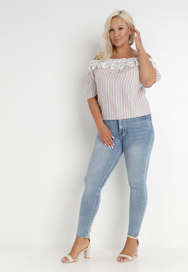 Born2be - Jasnoróżowa Bluzka Cenozoic. Kolor: różowy. Materiał: jeans, koronka, materiał. Wzór: nadruk. Styl: klasyczny