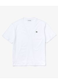 Lacoste - LACOSTE - Biały t-shirt z haftem w serek. Typ kołnierza: dekolt w serek. Kolor: biały. Materiał: jeans, bawełna, prążkowany. Wzór: haft #3