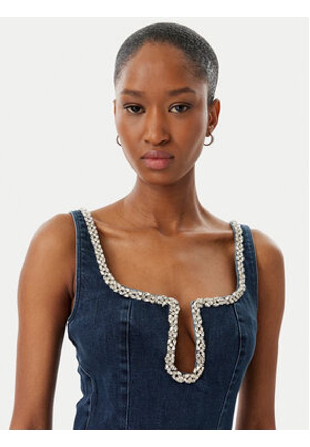 Guess Sukienka jeansowa W6RK69 D55M0 Niebieski Regular Fit. Kolor: niebieski. Materiał: bawełna
