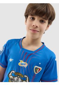 4f - 4F Koszulka klubowa domowa z sezonu 2023/24 dziecięca 4F x Piast Gliwice - multikolor 122/128 (6-8 lat). Okazja: do domu. Kolor: wielokolorowy. Materiał: dzianina. Sezon: lato