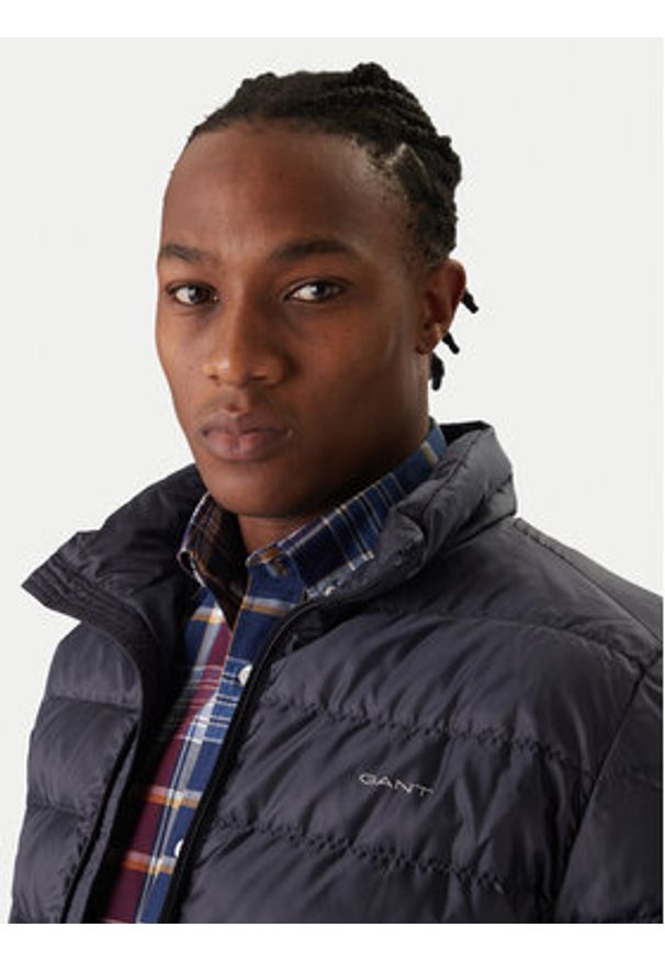 GANT - Gant Kurtka puchowa 7006526 Granatowy Regular Fit. Kolor: niebieski. Materiał: syntetyk
