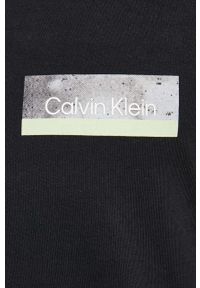 Calvin Klein longsleeve bawełniany kolor czarny z nadrukiem. Kolor: czarny. Materiał: bawełna. Długość rękawa: długi rękaw. Wzór: nadruk #4