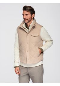 Ombre Clothing - Pikowana męska kamizelka z efektem peach – beżowy V1 - Rozmiar: S/M. Okazja: na co dzień. Typ kołnierza: dekolt w karo. Kolor: beżowy. Materiał: syntetyk, tkanina, poliester, materiał. Długość rękawa: bez rękawów. Styl: casual