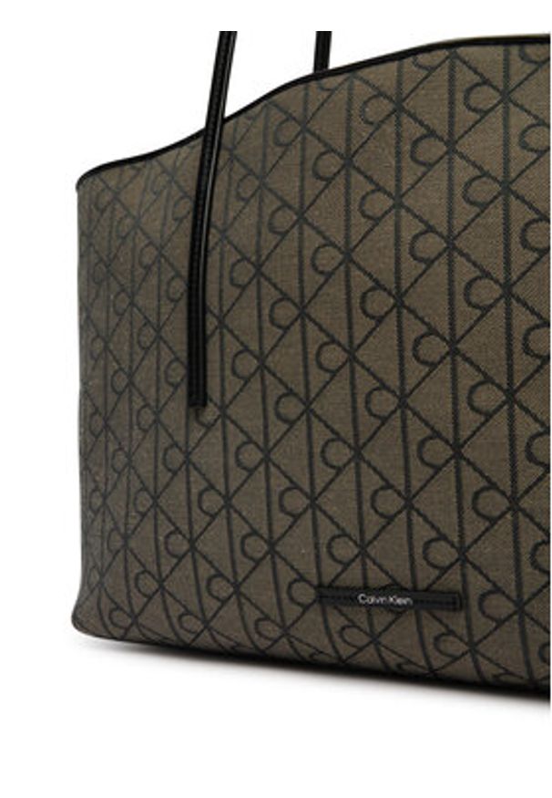 Calvin Klein Torebka Emblem Trio Pebble Shoulder Bag LV04F3750G Brązowy. Kolor: brązowy