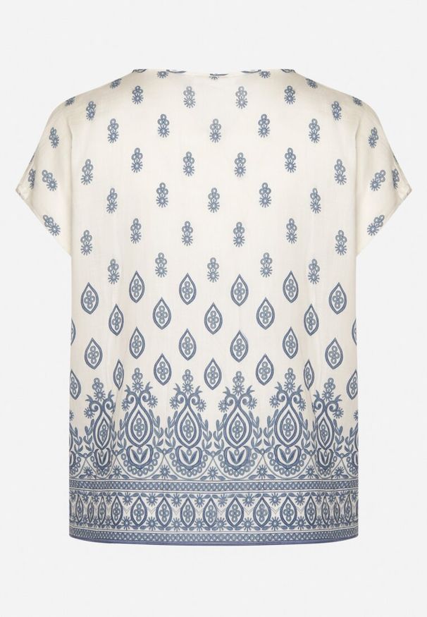 Born2be - Biało-Niebieska Bluzka w Boho Wzór z Wiązaniem przy Dekolcie Jenalia. Kolor: niebieski. Materiał: jeans, materiał. Styl: boho