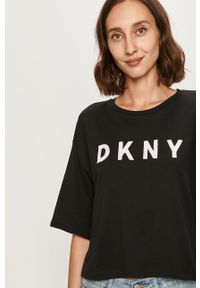 DKNY - Dkny - T-shirt. Okazja: na co dzień. Kolor: czarny. Materiał: bawełna, dzianina. Wzór: aplikacja. Styl: casual #5