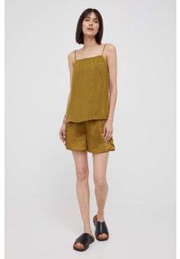 Sisley szorty damskie kolor zielony gładkie high waist. Stan: podwyższony. Kolor: zielony. Materiał: tkanina. Wzór: gładki #2