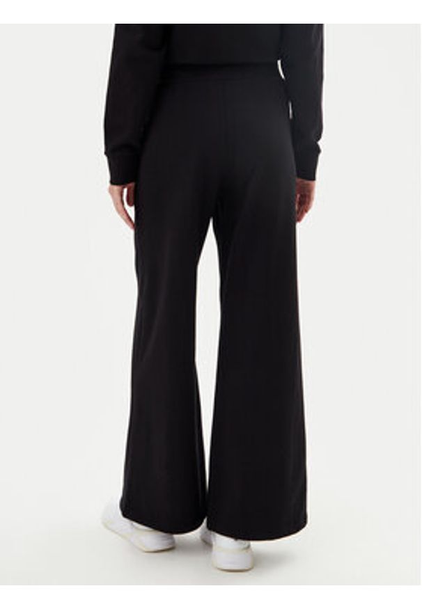 EA7 Emporio Armani Spodnie dresowe 7W000179 AF12473 UC001 Czarny Wide Leg. Kolor: czarny. Materiał: bawełna
