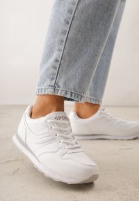 Born2be - Białe Buty Sportowe Laodosa. Okazja: na co dzień. Wysokość cholewki: przed kostkę. Kolor: biały. Materiał: materiał. Szerokość cholewki: normalna. Wzór: napisy, haft, aplikacja #4