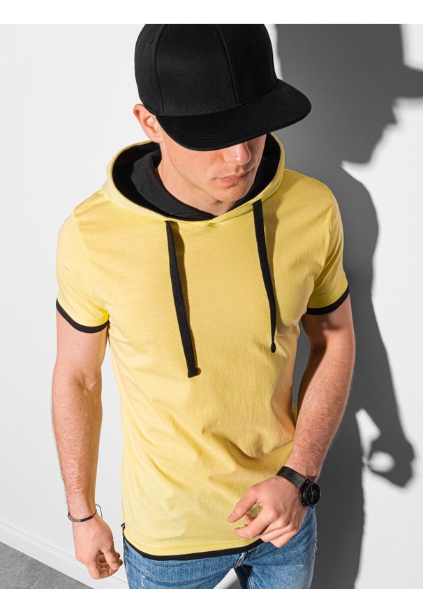 Żółty t-shirt Ombre Clothing z kapturem