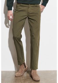 Wrangler - WRANGLER TEXAS MĘSKIE SPODNIE MATERIAŁOWE MILITARE GREEN W12193G40 112319292 #1
