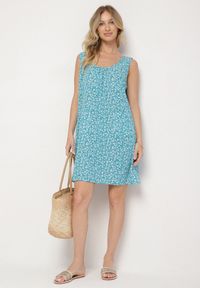 Born2be - Niebieska Sukienka w Kwiaty o Rozkloszowanym Kroju na Szerokich Ramiączkach Folarelle. Okazja: na co dzień. Kolor: niebieski. Długość rękawa: na ramiączkach. Wzór: kwiaty. Sezon: lato. Typ sukienki: rozkloszowane, proste. Styl: casual, elegancki #2