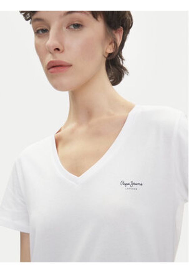 Pepe Jeans T-Shirt Macy PL506051 Biały Regular Fit. Kolor: biały. Materiał: bawełna