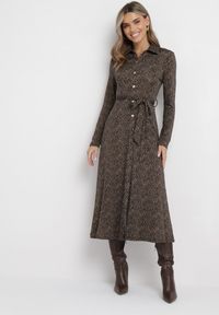 Born2be - Brązowa Rozkloszowana Sukienka Koszulowa z Wiązanym Paskiem Cheresin. Kolor: brązowy. Materiał: materiał. Typ sukienki: koszulowe. Długość: midi #4