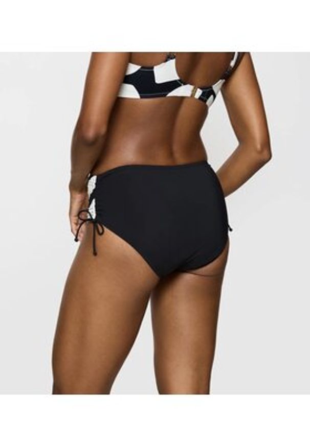 Triumph Dół od bikini Summer Allure 10222286 Czarny. Kolor: czarny. Materiał: syntetyk