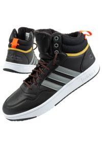 Adidas - Buty adidas Hoops M HR1440 czarne. Zapięcie: pasek. Kolor: czarny. Materiał: guma. Szerokość cholewki: normalna. Wzór: aplikacja, paski
