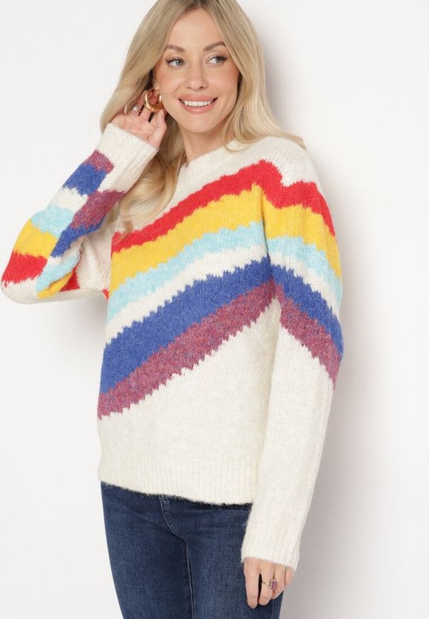 Born2be - Jasnobeżowy Sweter z Poprzecznymi Paskami Rentina. Kolor: beżowy. Materiał: jeans. Styl: klasyczny