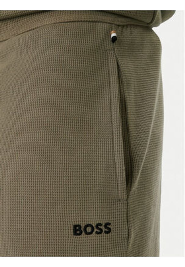 BOSS Szorty sportowe Waffle 50535884 Khaki Regular Fit. Kolor: brązowy. Materiał: syntetyk, bawełna. Styl: sportowy