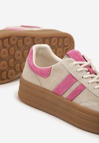 Born2be - Beżowo-Fuksjowe Zamszowe Sneakersy na Grubej Podeszwie z Paskami i Skórzaną Wkładką Felenne. Okazja: na co dzień. Zapięcie: pasek. Kolor: beżowy. Materiał: zamsz, skóra. Wzór: paski #6